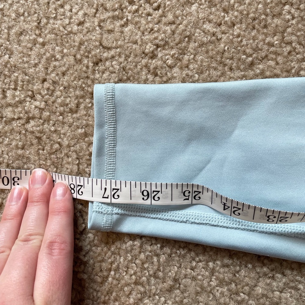 Alo Yoga leggings - Picture 9 of 10